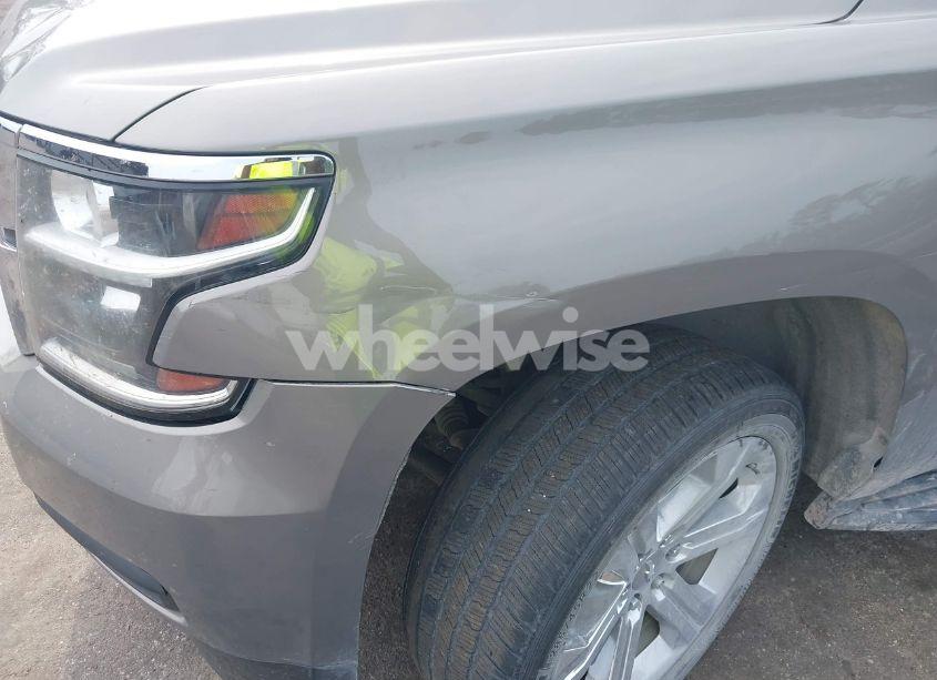 Photo 20 of 2018 Chevrolet Tahoe LT (VIN 1GNSCBKC9JR253048)