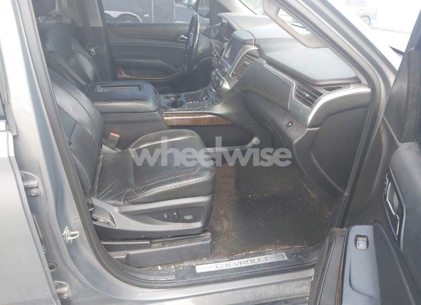 Photo 5 of 2018 Chevrolet Tahoe LT (VIN 1GNSCBKC9JR253048)