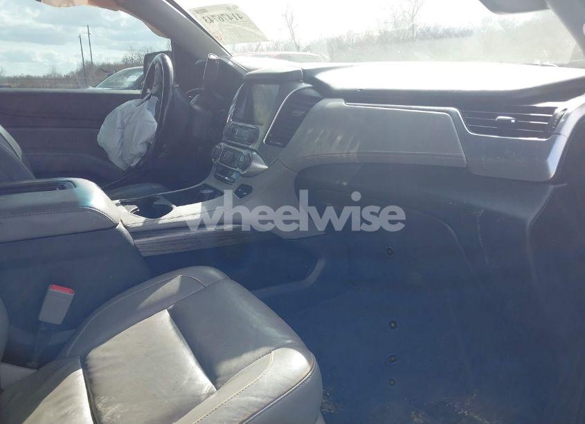 Photo 5 of 2020 Chevrolet Tahoe 2WD LT (VIN 1GNSCBKC9LR289261)