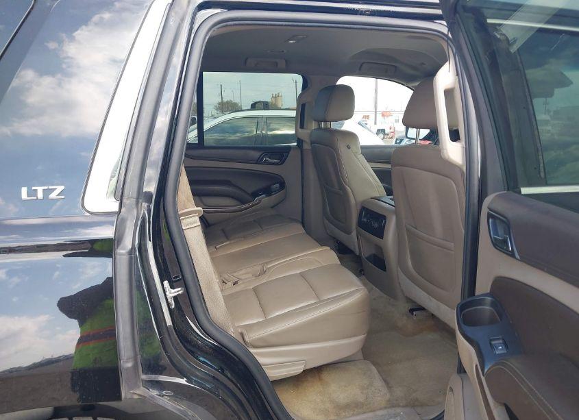 Photo 8 of 2015 Chevrolet Tahoe LT (VIN 1GNSCBKCXFR270349)