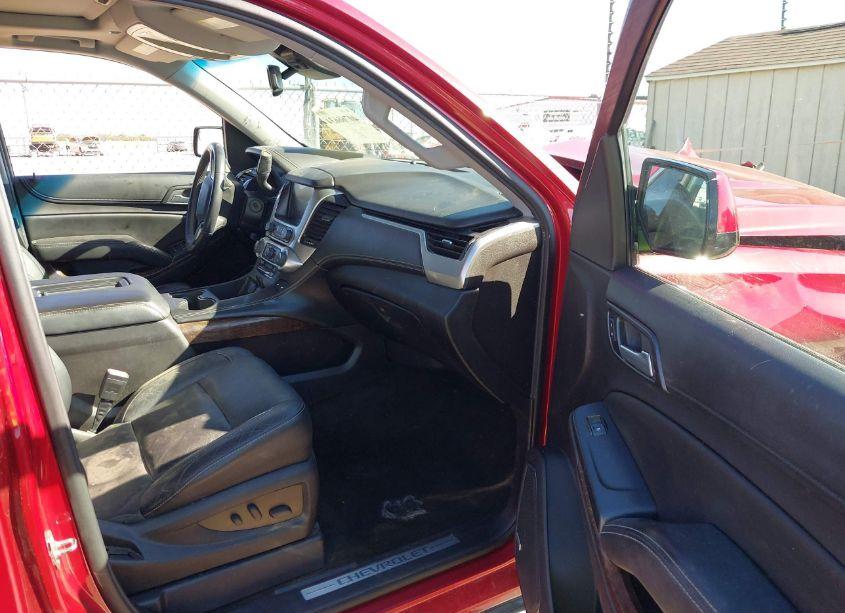 Photo 5 of 2015 Chevrolet Tahoe LT (VIN 1GNSCBKCXFR639470)