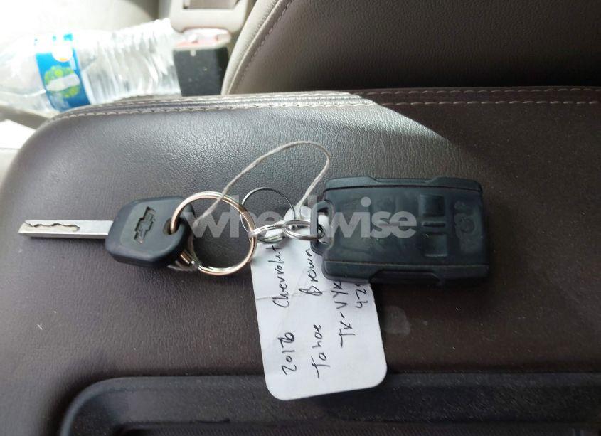 Photo 11 of 2016 Chevrolet Tahoe LT (VIN 1GNSCBKCXGR163237)