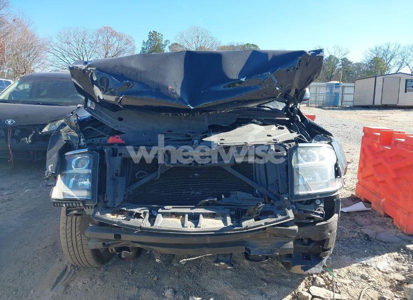 Photo 12 of 2016 Chevrolet Tahoe LT (VIN 1GNSCBKCXGR397104)