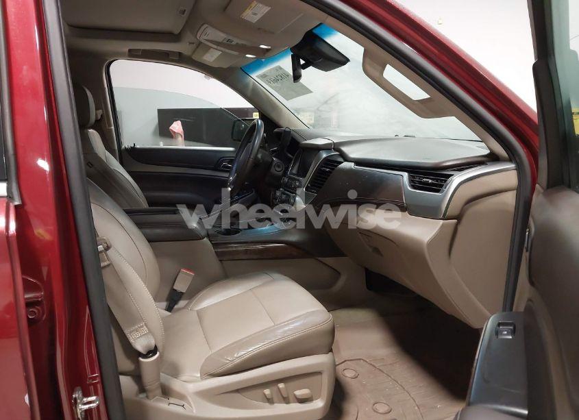 Photo 5 of 2016 Chevrolet Tahoe LT (VIN 1GNSCBKCXGR447578)