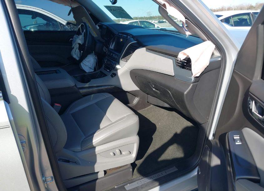 Photo 5 of 2017 Chevrolet Tahoe LT (VIN 1GNSCBKCXHR160145)