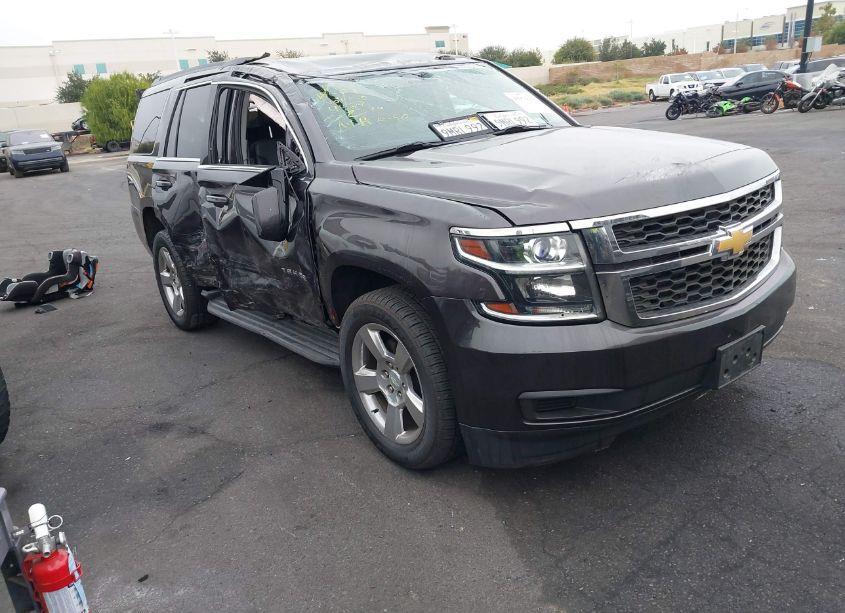 2017 Chevrolet Tahoe LT (VIN 1GNSCBKCXHR224488) main photo