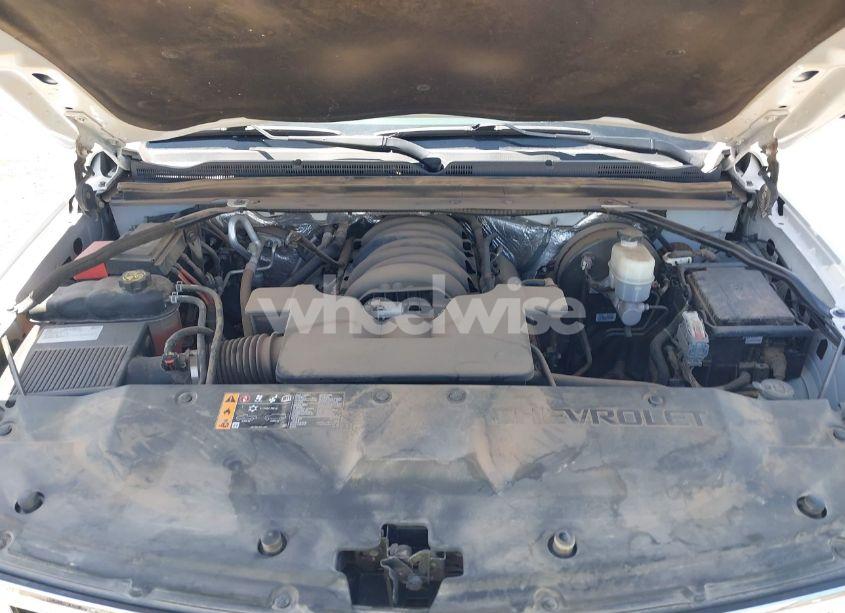 Photo 10 of 2017 Chevrolet Tahoe LT (VIN 1GNSCBKCXHR288451)