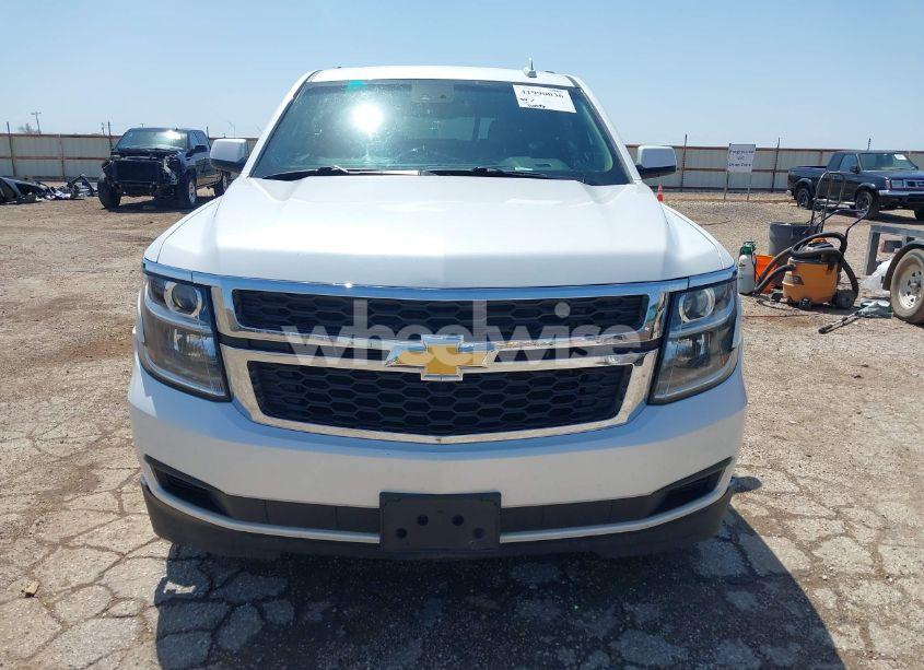 Photo 13 of 2017 Chevrolet Tahoe LT (VIN 1GNSCBKCXHR288451)