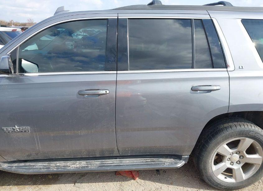 Photo 14 of 2018 Chevrolet Tahoe LT (VIN 1GNSCBKCXJR308445)