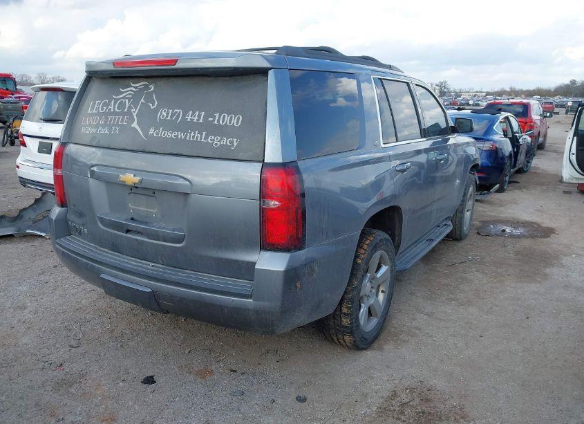 Photo 4 of 2018 Chevrolet Tahoe LT (VIN 1GNSCBKCXJR308445)