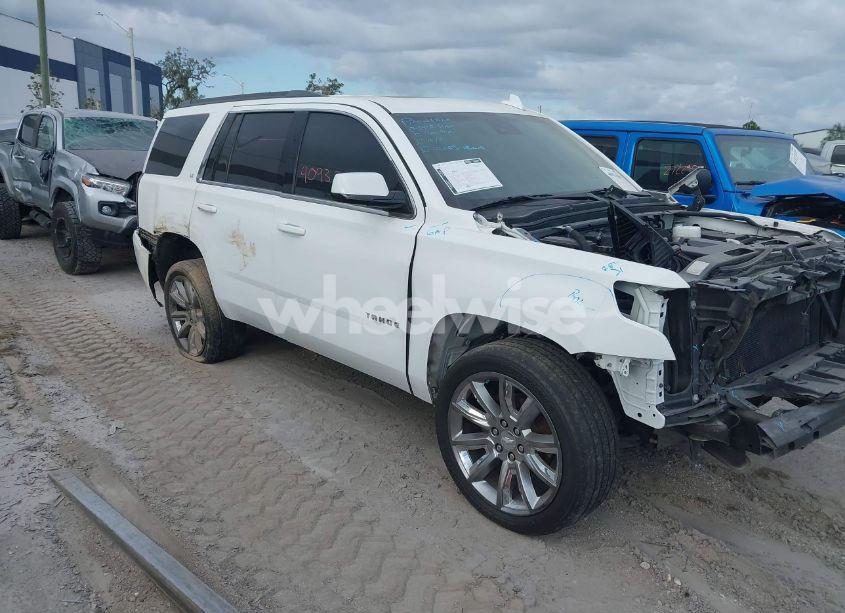 2018 Chevrolet Tahoe LT (VIN 1GNSCBKCXJR348704) main photo