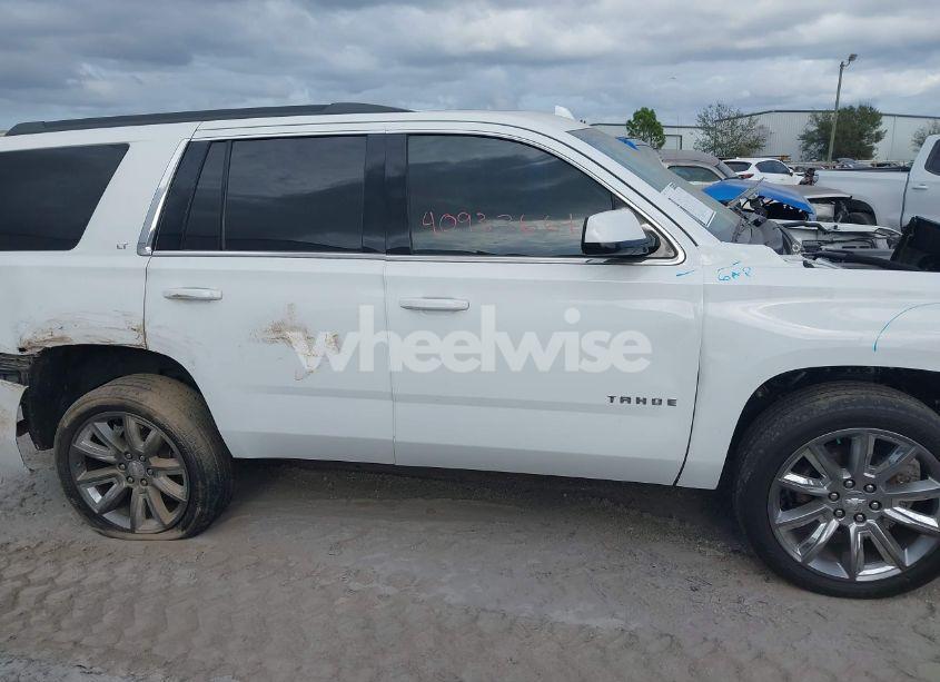 Photo 13 of 2018 Chevrolet Tahoe LT (VIN 1GNSCBKCXJR348704)