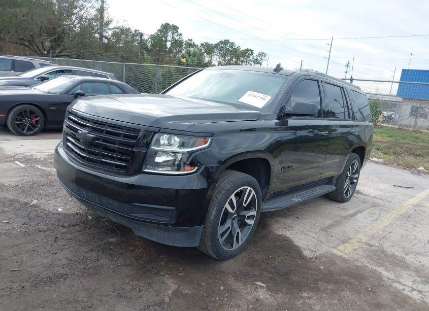 Photo 2 of 2019 Chevrolet Tahoe LT (VIN 1GNSCBKCXKR127749)