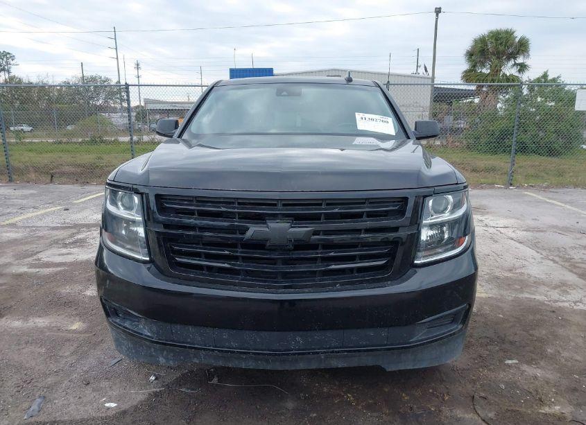 Photo 6 of 2019 Chevrolet Tahoe LT (VIN 1GNSCBKCXKR127749)