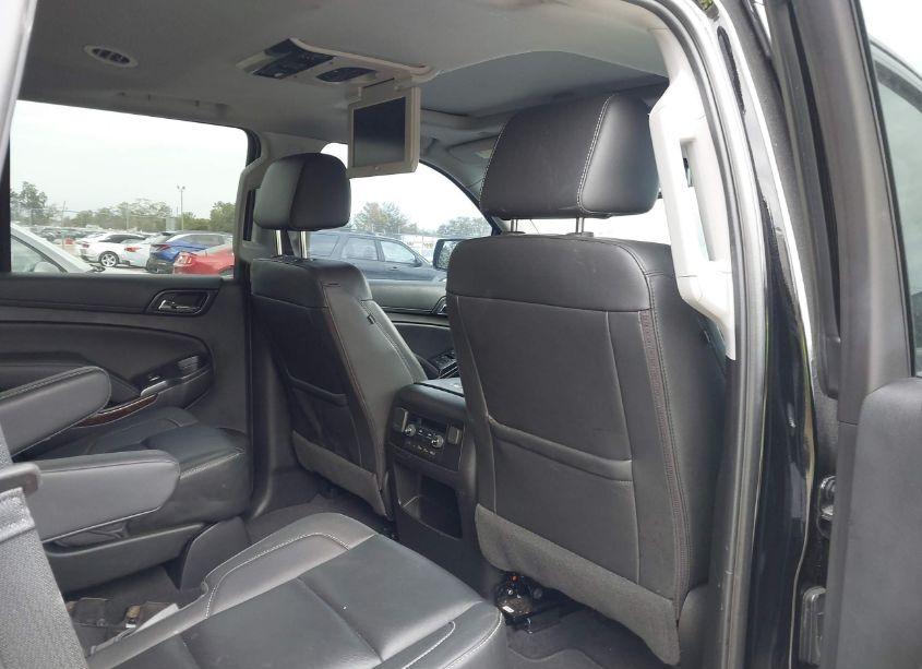Photo 8 of 2019 Chevrolet Tahoe LT (VIN 1GNSCBKCXKR127749)