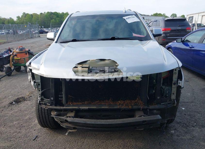 Photo 13 of 2019 Chevrolet Tahoe LT (VIN 1GNSCBKCXKR219413)