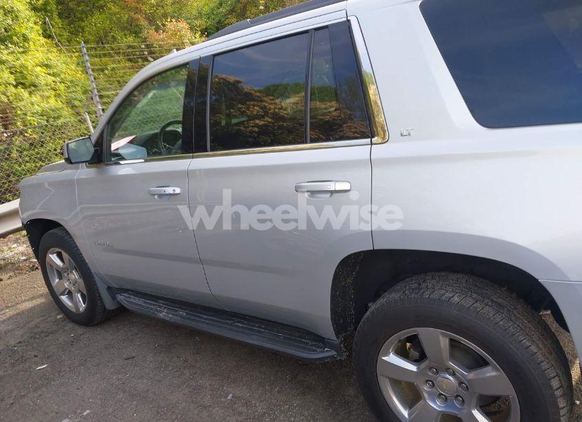 Photo 15 of 2019 Chevrolet Tahoe LT (VIN 1GNSCBKCXKR219413)