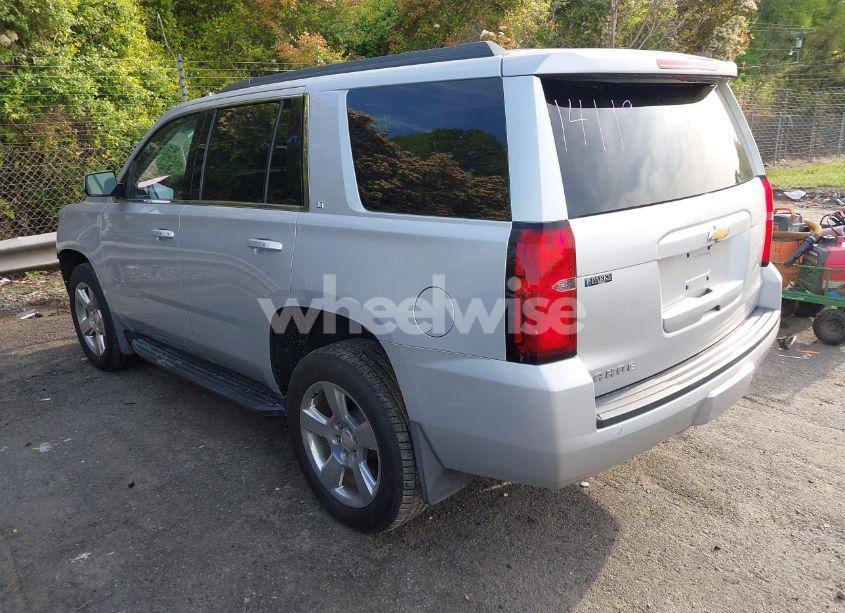 Photo 3 of 2019 Chevrolet Tahoe LT (VIN 1GNSCBKCXKR219413)