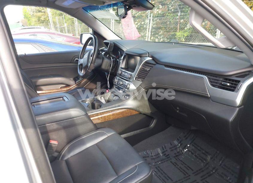 Photo 5 of 2019 Chevrolet Tahoe LT (VIN 1GNSCBKCXKR219413)