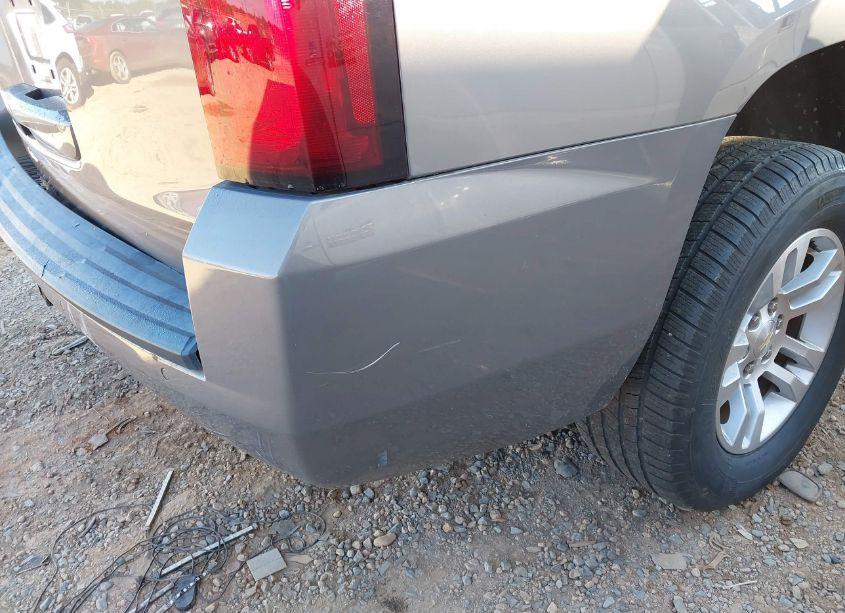 Photo 19 of 2019 Chevrolet Tahoe LT (VIN 1GNSCBKCXKR403007)