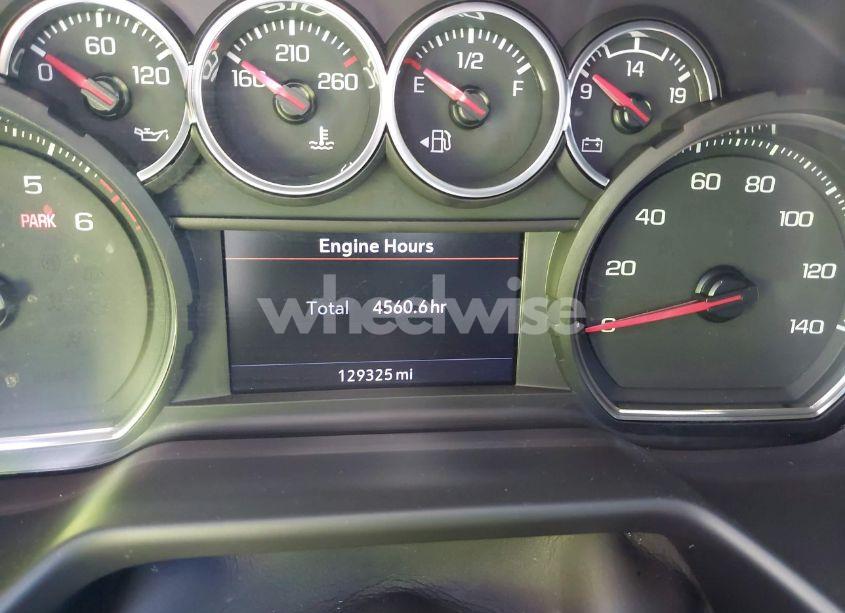 Photo 7 of 2023 Chevrolet Suburban 2WD LS (VIN 1GNSCBKD0PR160761)