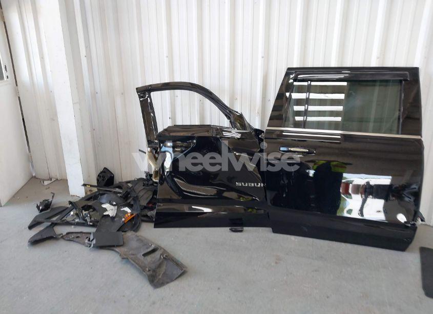 Photo 12 of 2024 Chevrolet Suburban 2WD LS (VIN 1GNSCBKD1RR162330)