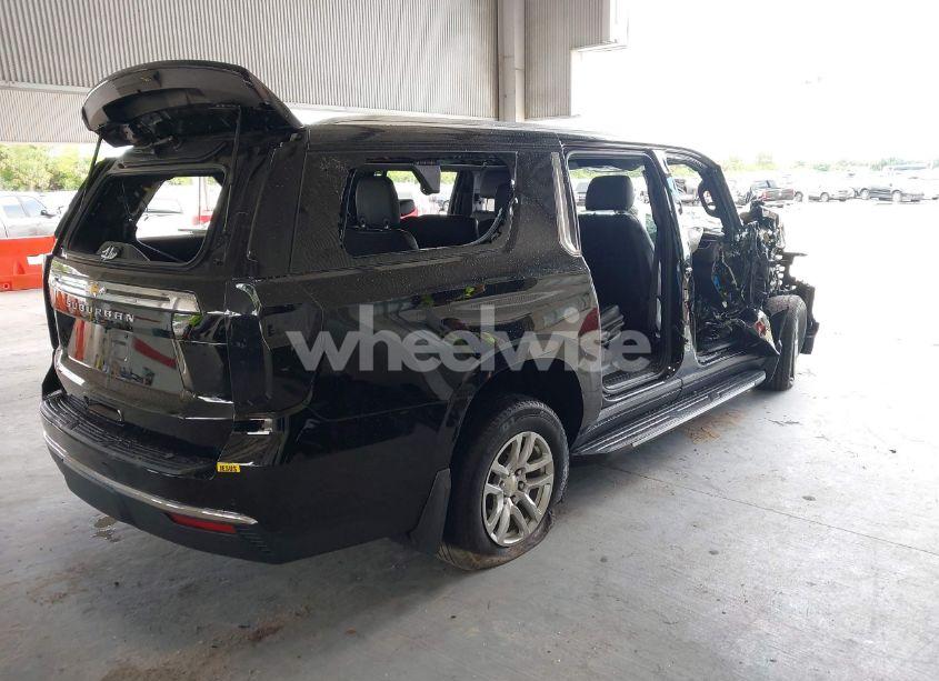 Photo 4 of 2024 Chevrolet Suburban 2WD LS (VIN 1GNSCBKD1RR162330)