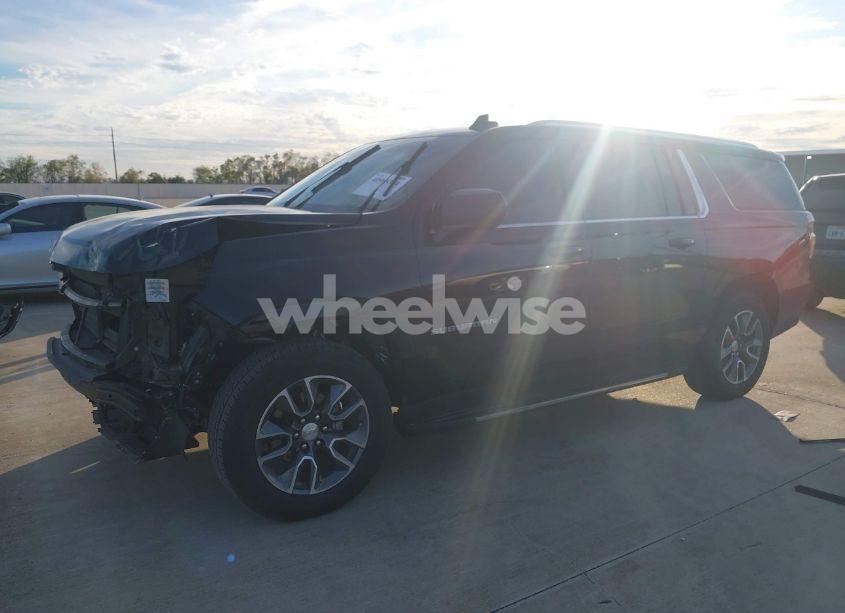 Photo 2 of 2024 Chevrolet Suburban 2WD LS (VIN 1GNSCBKD7RR221946)