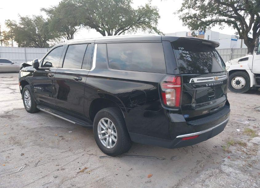 Photo 3 of 2023 Chevrolet Suburban 2WD LS (VIN 1GNSCBKD8PR225307)