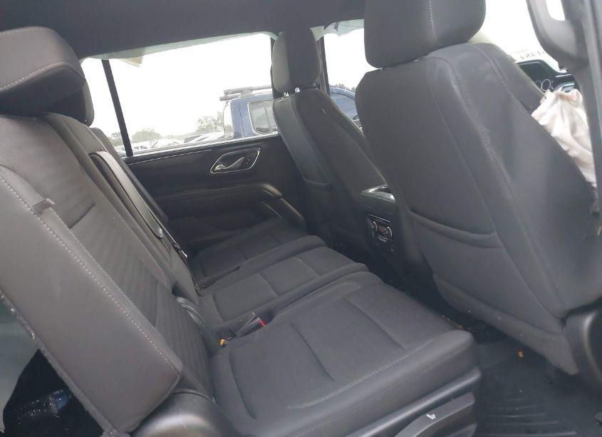 Photo 8 of 2023 Chevrolet Suburban 2WD LS (VIN 1GNSCBKD8PR225307)