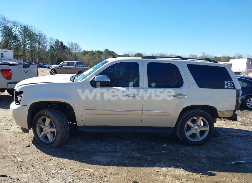 Photo 14 of 2011 Chevrolet Tahoe LTZ (VIN 1GNSCCE00BR133115)