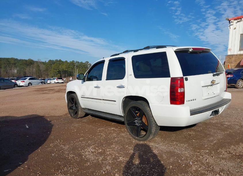 Photo 3 of 2011 Chevrolet Tahoe LTZ (VIN 1GNSCCE01BR175342)