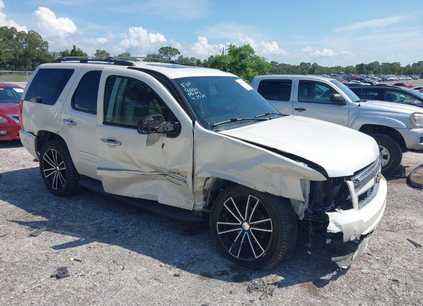 2013 Chevrolet Tahoe LTZ (VIN 1GNSCCE01DR278991) main photo