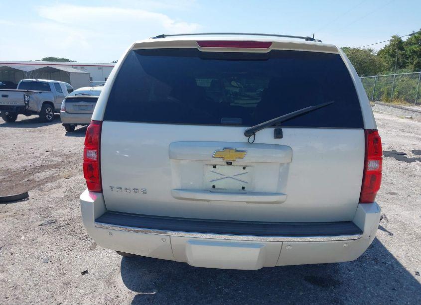 Photo 16 of 2013 Chevrolet Tahoe LTZ (VIN 1GNSCCE01DR278991)