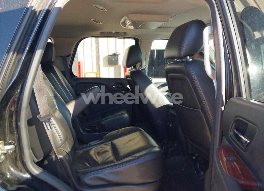 Photo 8 of 2013 Chevrolet Tahoe LTZ (VIN 1GNSCCE01DR363717)