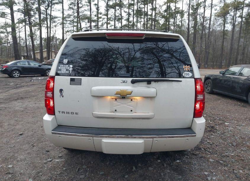 Photo 16 of 2014 Chevrolet Tahoe LTZ (VIN 1GNSCCE01ER146881)