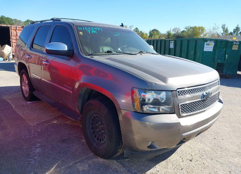2011 Chevrolet Tahoe LTZ (VIN 1GNSCCE02BR125372) main photo