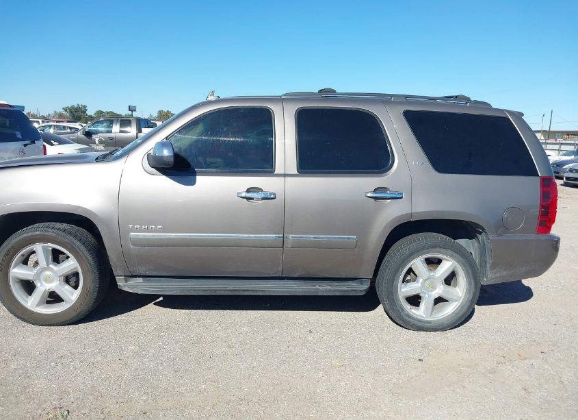Photo 14 of 2011 Chevrolet Tahoe LTZ (VIN 1GNSCCE02BR125372)