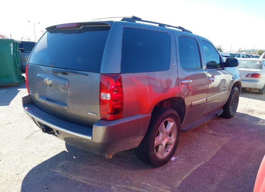 Photo 4 of 2011 Chevrolet Tahoe LTZ (VIN 1GNSCCE02BR125372)