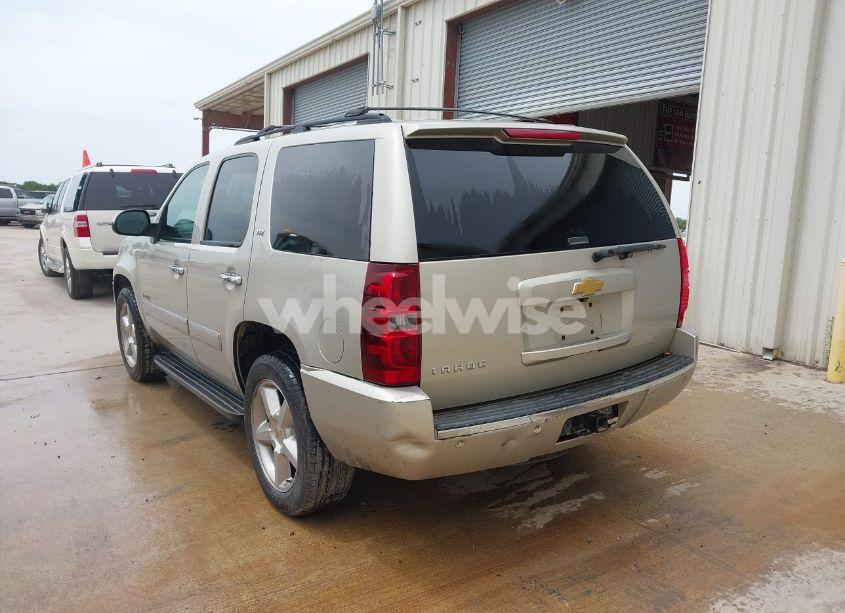Photo 3 of 2013 Chevrolet Tahoe LTZ (VIN 1GNSCCE02DR266316)