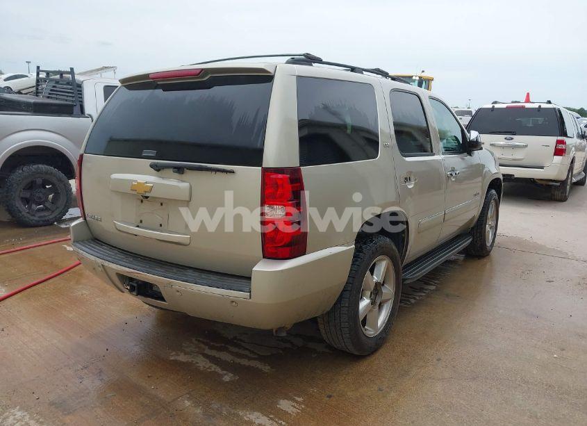 Photo 4 of 2013 Chevrolet Tahoe LTZ (VIN 1GNSCCE02DR266316)