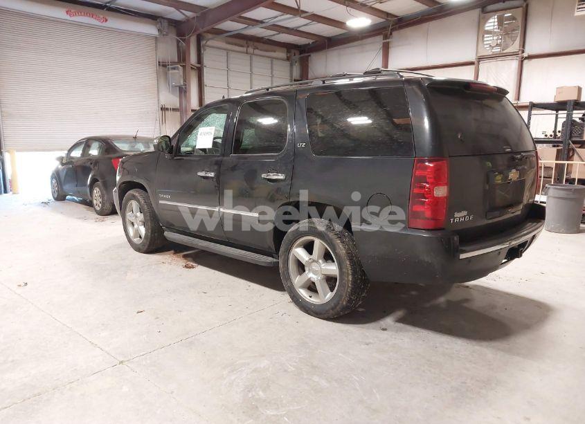 Photo 3 of 2011 Chevrolet Tahoe LTZ (VIN 1GNSCCE03BR199786)