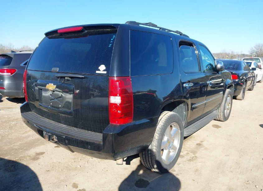 Photo 4 of 2012 Chevrolet Tahoe LTZ (VIN 1GNSCCE04CR282581)
