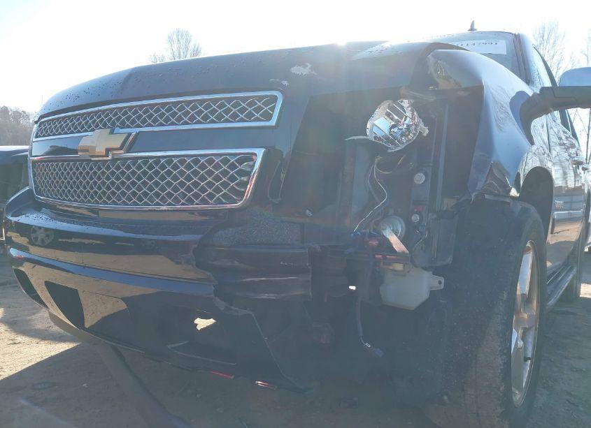 Photo 6 of 2012 Chevrolet Tahoe LTZ (VIN 1GNSCCE04CR282581)