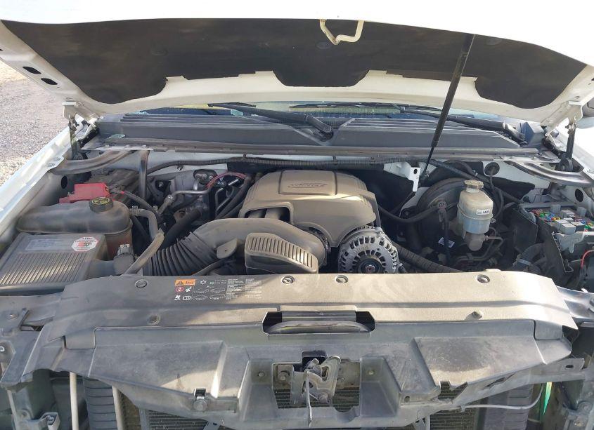 Photo 10 of 2013 Chevrolet Tahoe LTZ (VIN 1GNSCCE04DR123691)