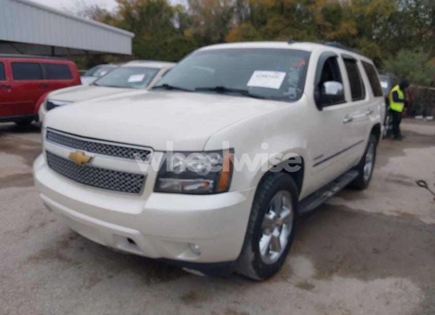 Photo 2 of 2013 Chevrolet Tahoe LTZ (VIN 1GNSCCE04DR191862)