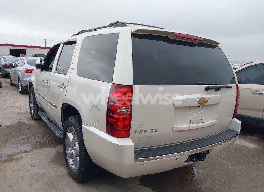 Photo 3 of 2013 Chevrolet Tahoe LTZ (VIN 1GNSCCE04DR191862)