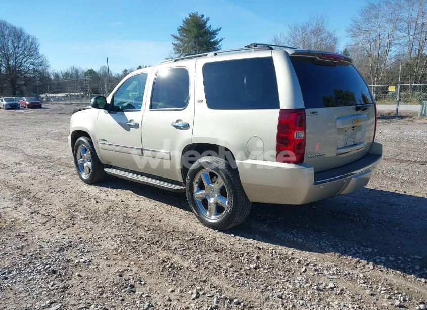 Photo 3 of 2014 Chevrolet Tahoe LTZ (VIN 1GNSCCE05ER223171)