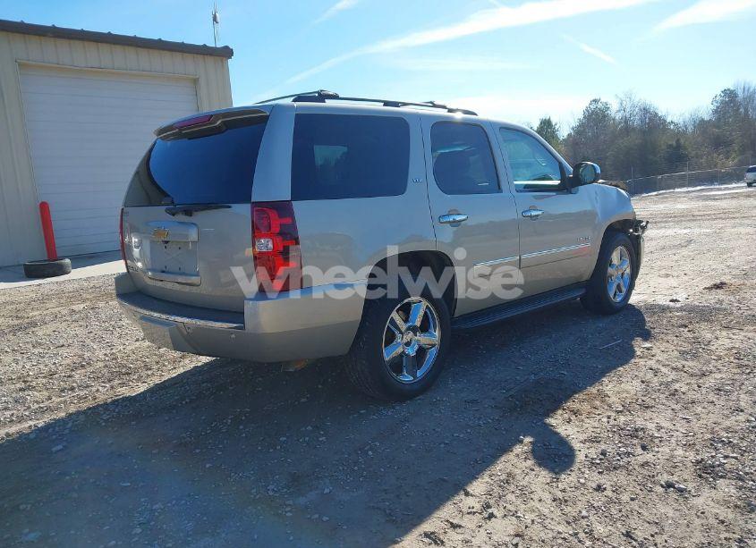 Photo 4 of 2014 Chevrolet Tahoe LTZ (VIN 1GNSCCE05ER223171)
