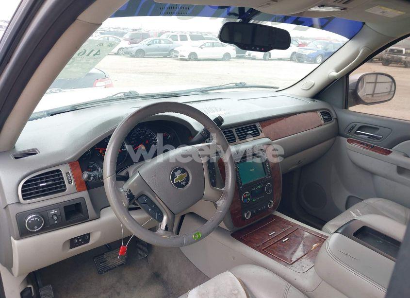 Photo 18 of 2011 Chevrolet Tahoe LTZ (VIN 1GNSCCE06BR110406)